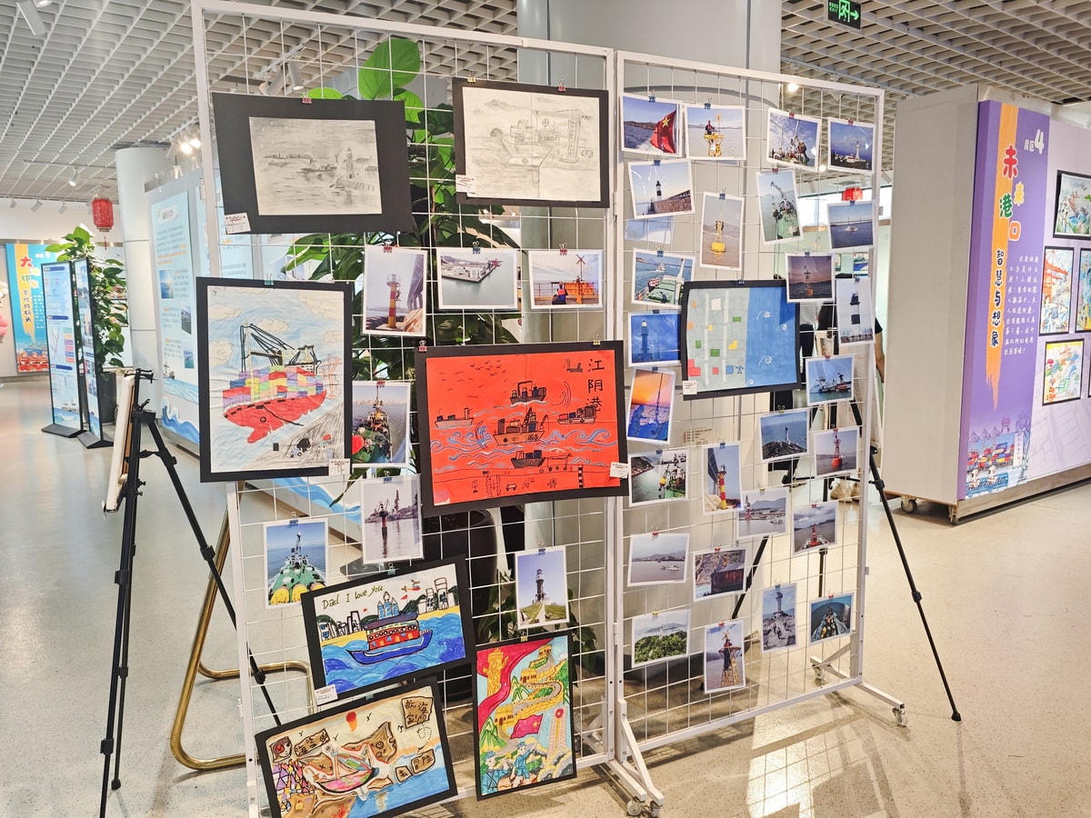 2026航海日主题儿童画展布置